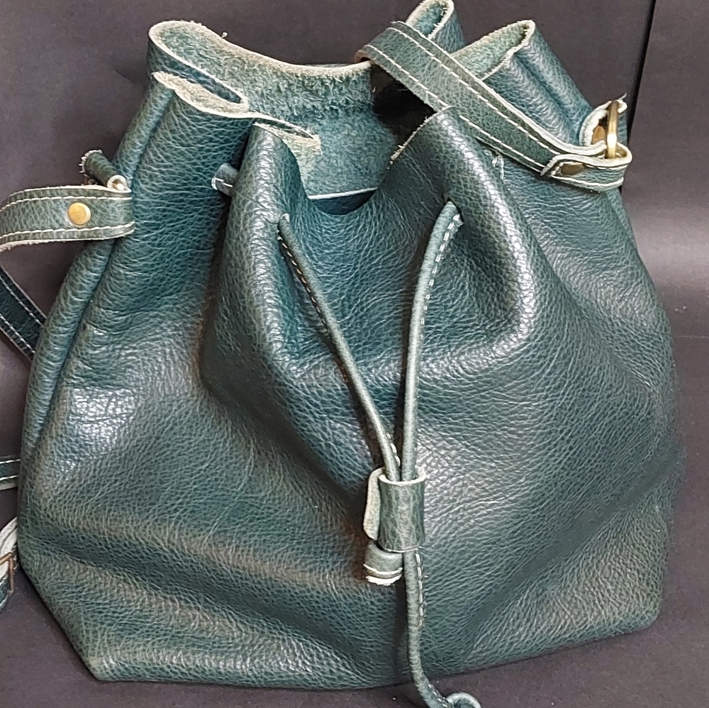 OG Lagoon Portland Leather (PLG) Large Lagoon Bucket